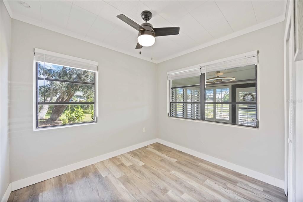 待售: $443,000 (2 贝兹, 2 浴室, 1242 平方英尺)