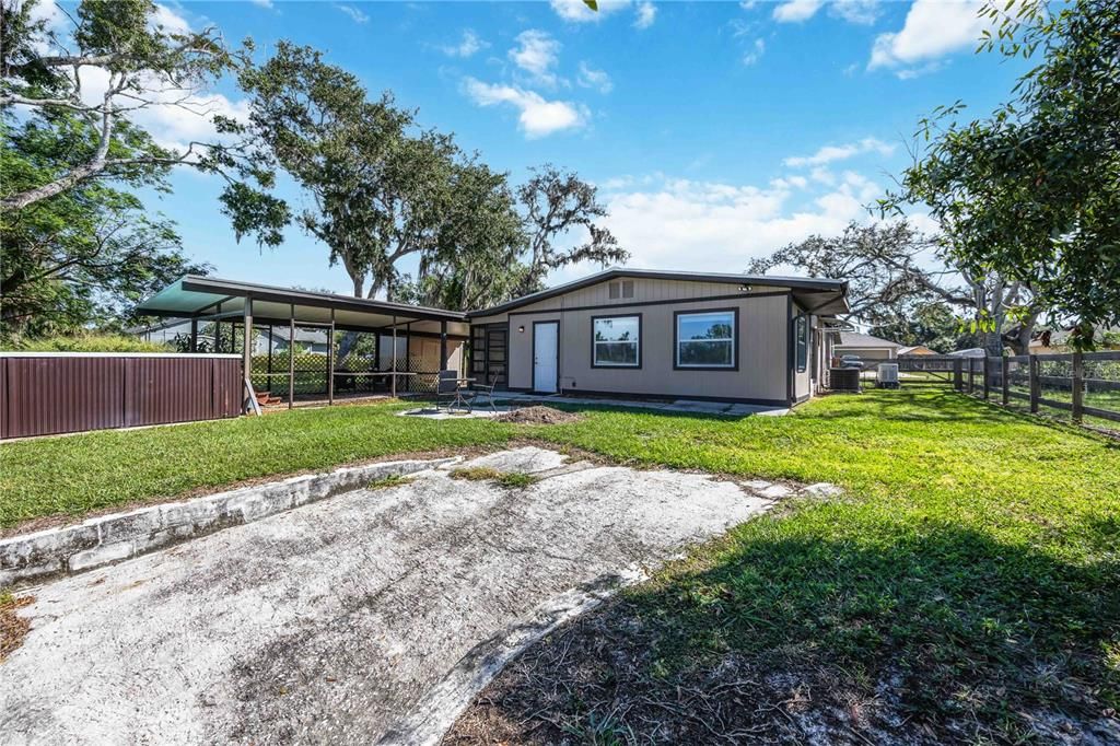 待售: $443,000 (2 贝兹, 2 浴室, 1242 平方英尺)