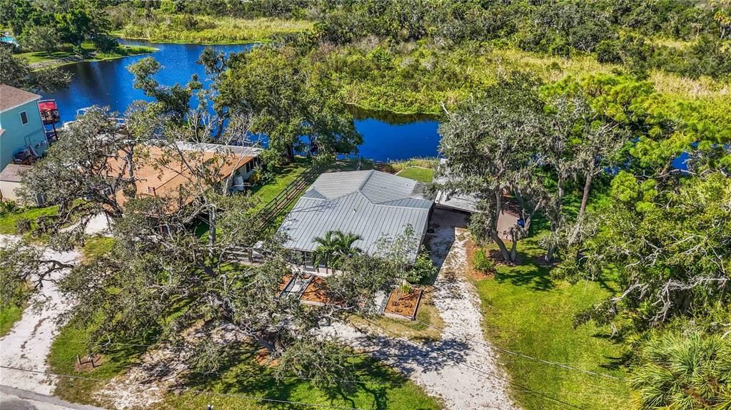 待售: $443,000 (2 贝兹, 2 浴室, 1242 平方英尺)