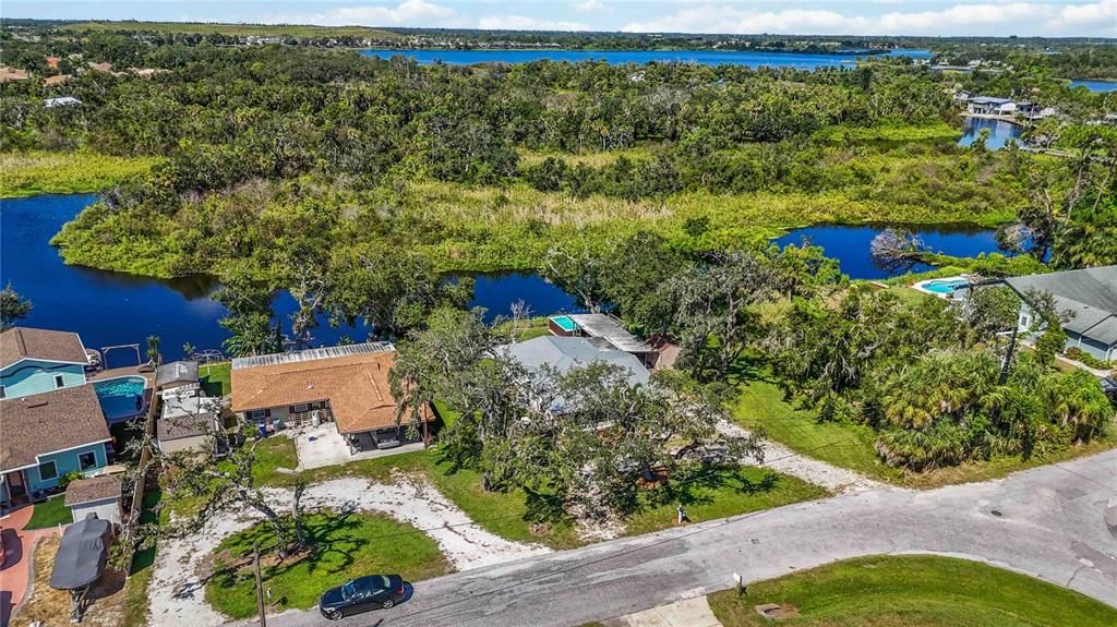 待售: $443,000 (2 贝兹, 2 浴室, 1242 平方英尺)