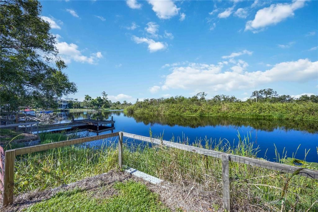 待售: $443,000 (2 贝兹, 2 浴室, 1242 平方英尺)