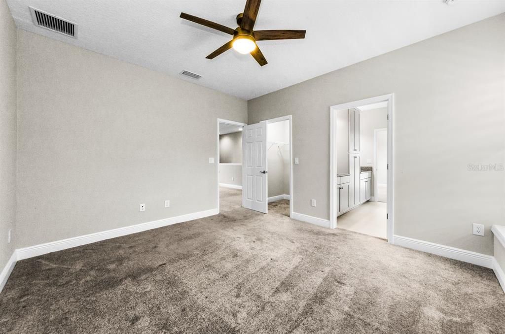 For Sale: $895,000 (5 beds, 4 baths, 3546 Square Feet)