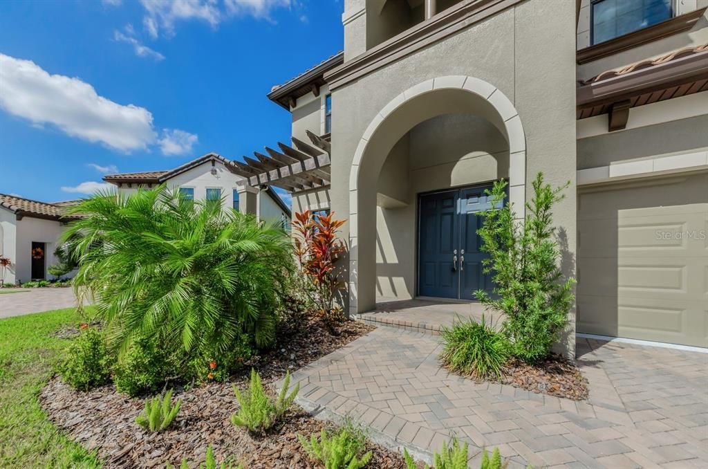 For Sale: $895,000 (5 beds, 4 baths, 3546 Square Feet)