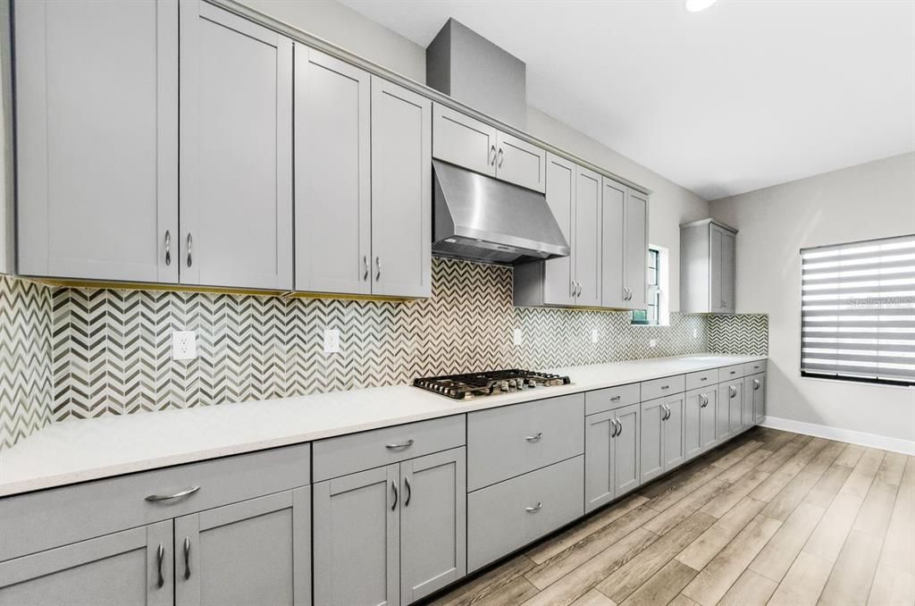 For Sale: $895,000 (5 beds, 4 baths, 3546 Square Feet)