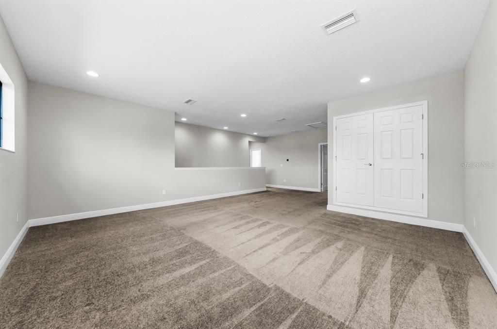 For Sale: $895,000 (5 beds, 4 baths, 3546 Square Feet)