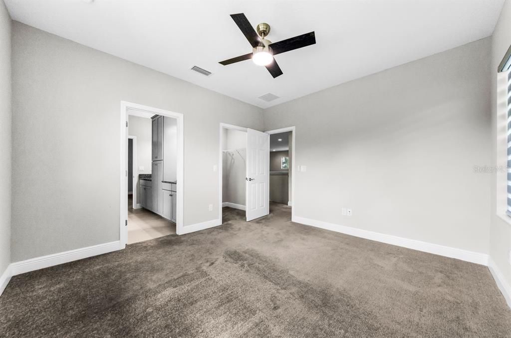 For Sale: $895,000 (5 beds, 4 baths, 3546 Square Feet)