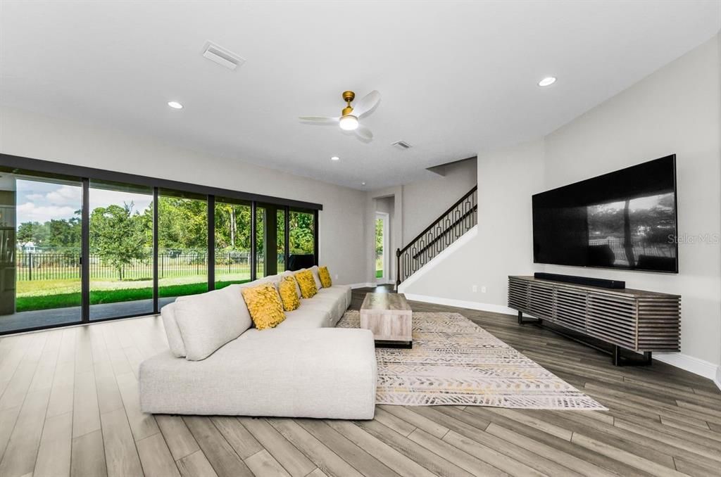 For Sale: $895,000 (5 beds, 4 baths, 3546 Square Feet)