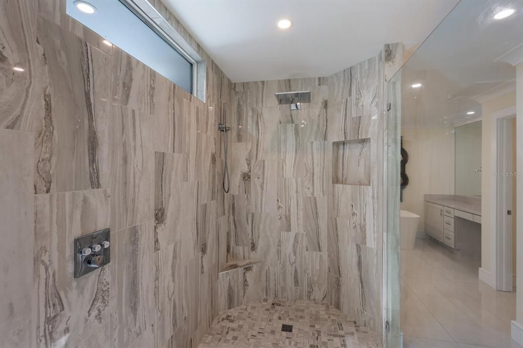 待售: $3,499,000 (4 贝兹, 4 浴室, 3464 平方英尺)