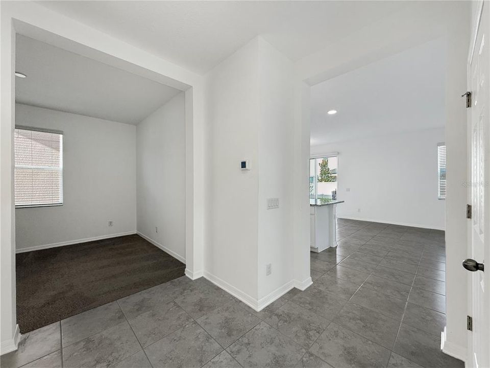 En Renta: $2,100 (3 camas, 2 baños, 2200 Pies cuadrados)