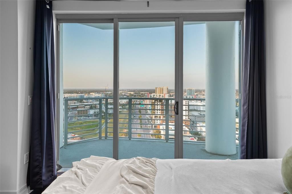 For Rent: $7,200 (3 beds, 3 baths, 2161 Square Feet)