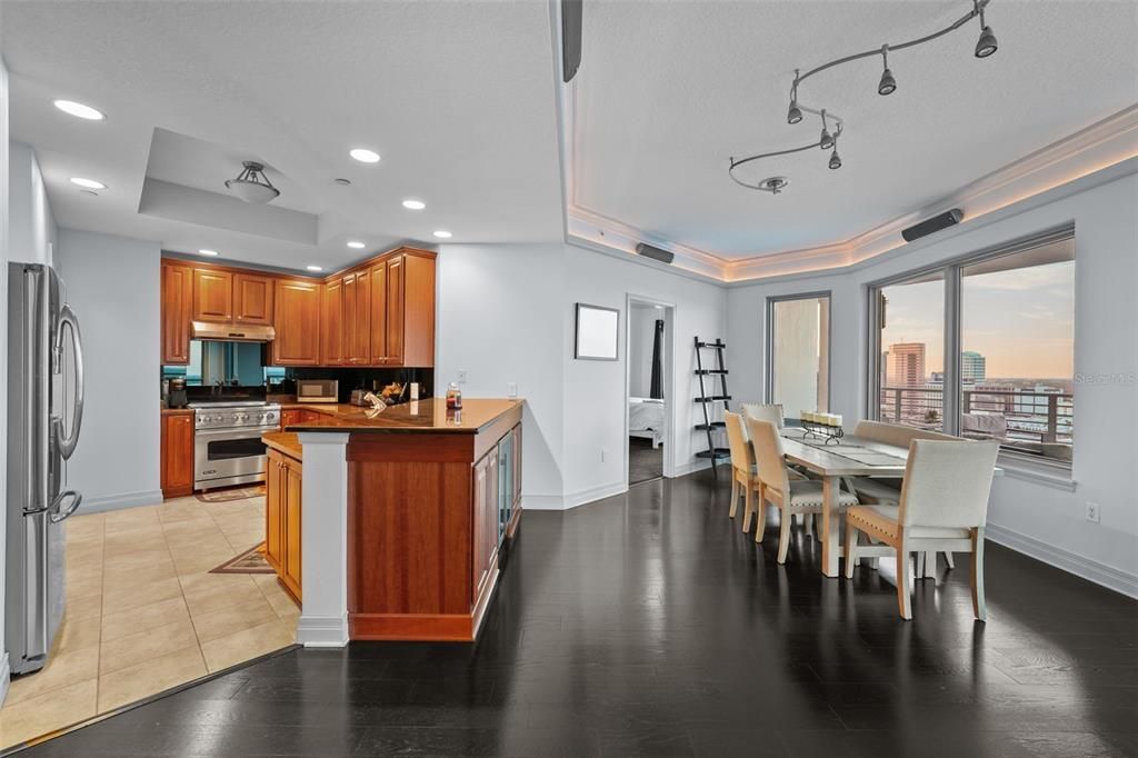 For Rent: $7,200 (3 beds, 3 baths, 2161 Square Feet)