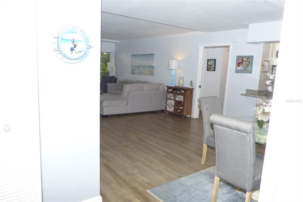 For Rent: $5,200 (2 beds, 2 baths, 1245 Square Feet)