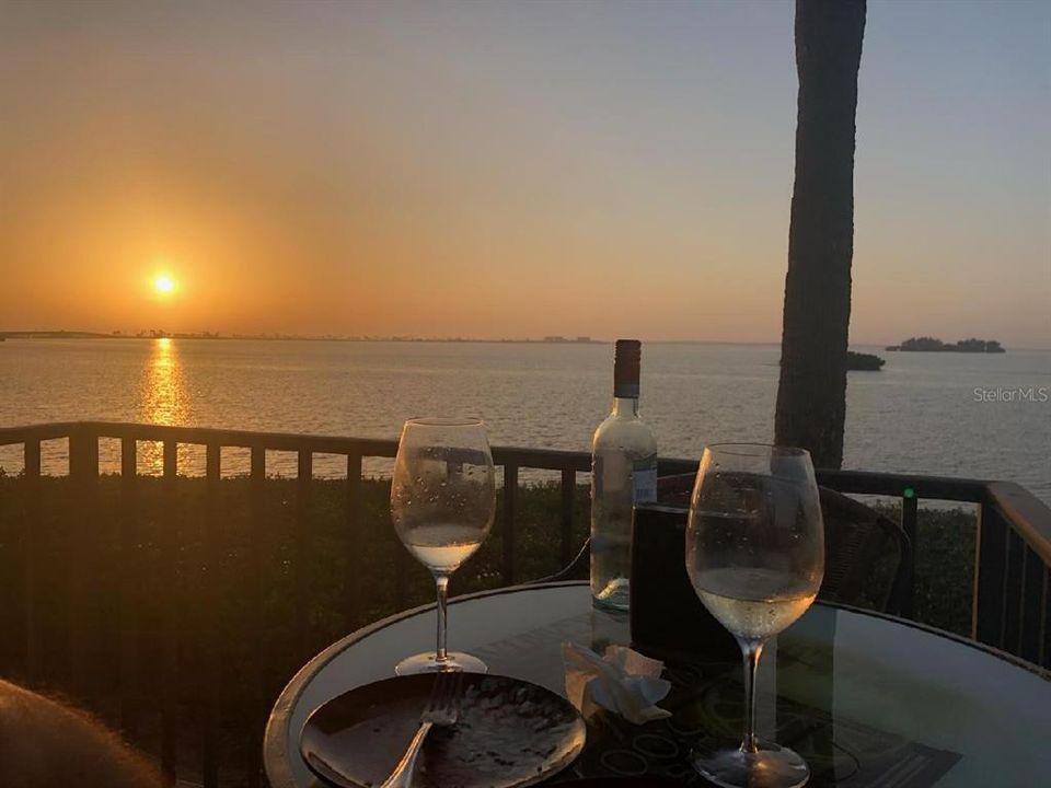 For Rent: $5,200 (2 beds, 2 baths, 1245 Square Feet)