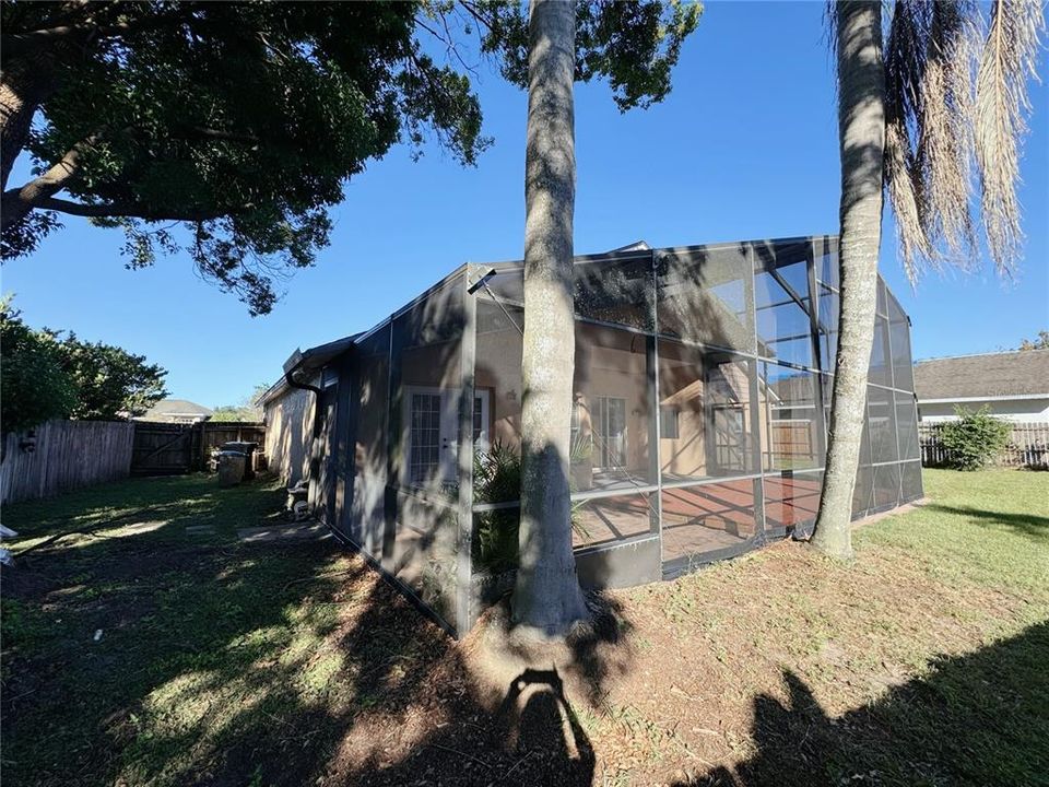 Под контрактом: $2,200 (3 спален, 2 ванн, 1670 Квадратных фут)