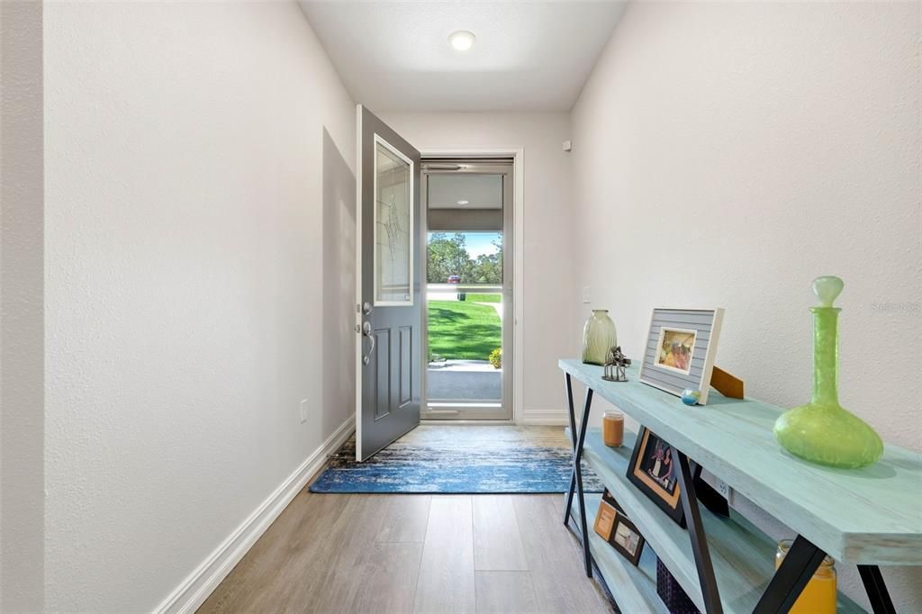 En Venta: $469,900 (4 camas, 2 baños, 2146 Pies cuadrados)