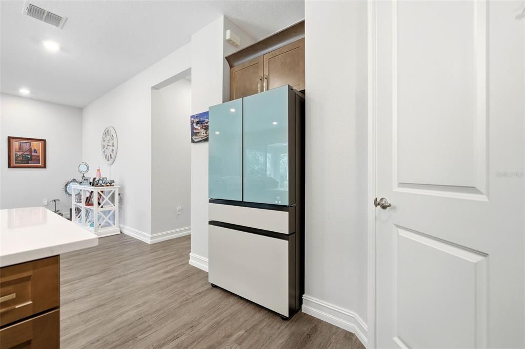 En Venta: $469,900 (4 camas, 2 baños, 2146 Pies cuadrados)