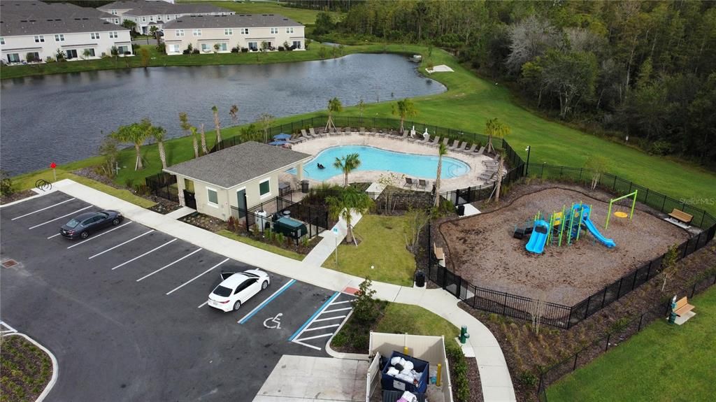 出租: $1,700 (2 贝兹, 2 浴室, 1205 平方英尺)