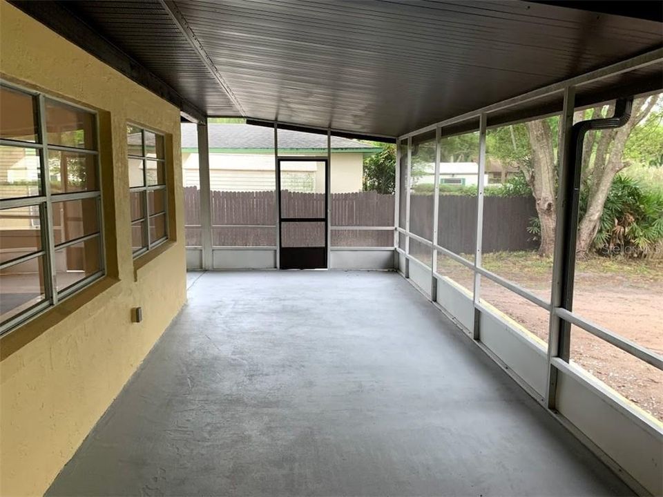 Под контрактом: $2,650 (3 спален, 2 ванн, 1879 Квадратных фут)