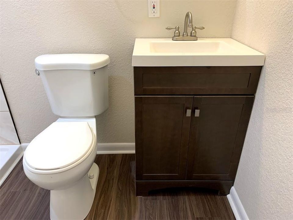 Под контрактом: $2,650 (3 спален, 2 ванн, 1879 Квадратных фут)