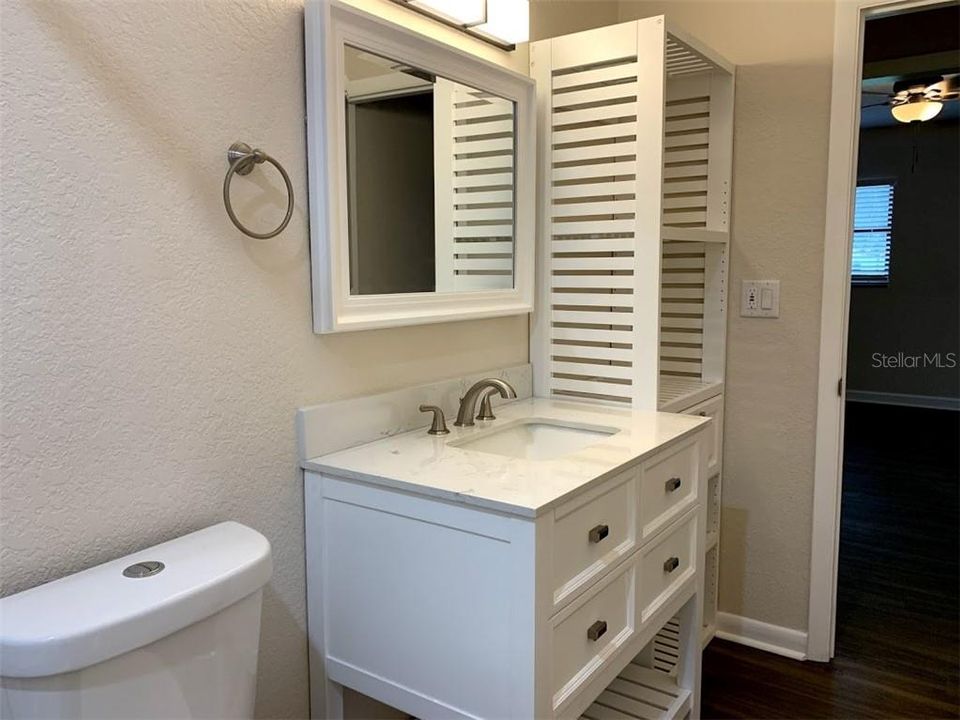 Под контрактом: $2,650 (3 спален, 2 ванн, 1879 Квадратных фут)