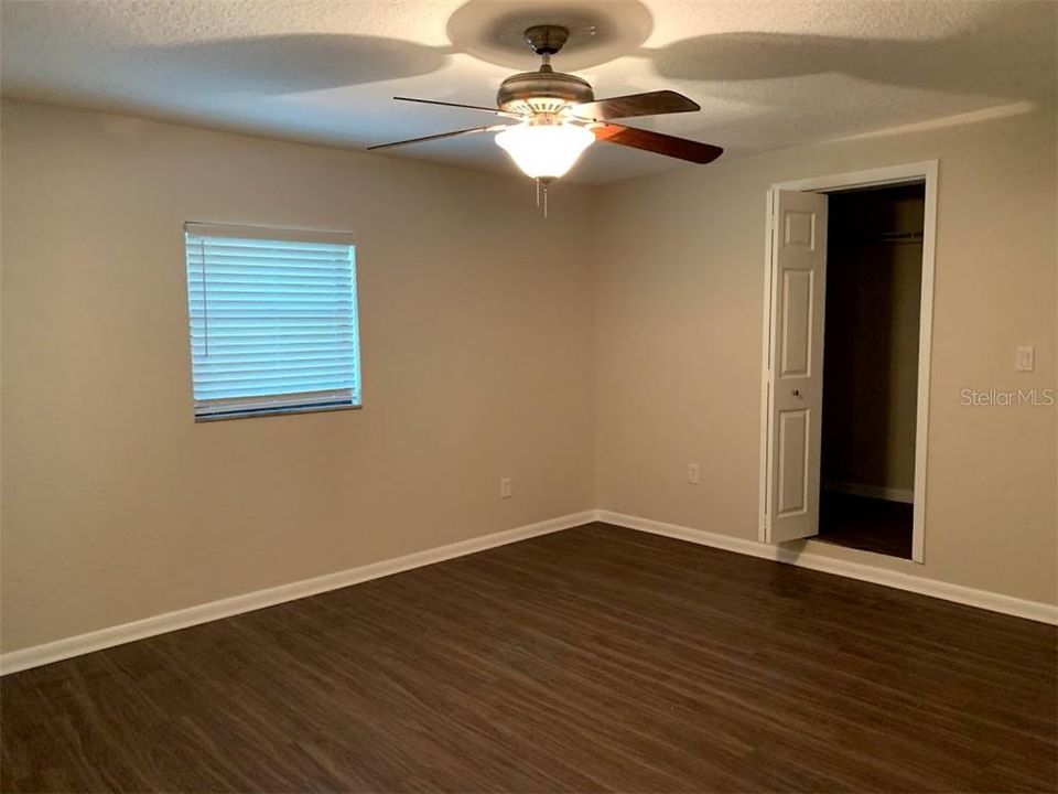 Под контрактом: $2,650 (3 спален, 2 ванн, 1879 Квадратных фут)