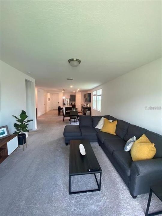 For Sale: $295,000 (3 beds, 2 baths, 1734 Square Feet)