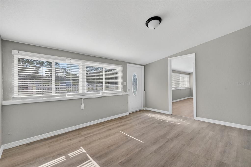 For Sale: $540,000 (4 beds, 2 baths, 1734 Square Feet)