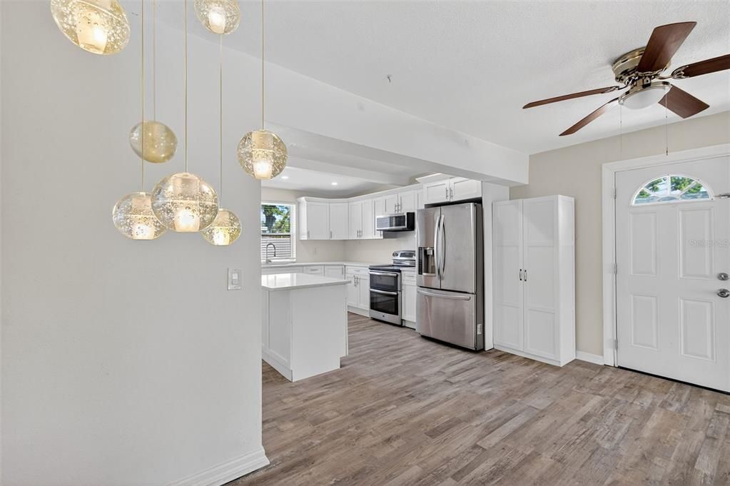 For Sale: $540,000 (4 beds, 2 baths, 1734 Square Feet)