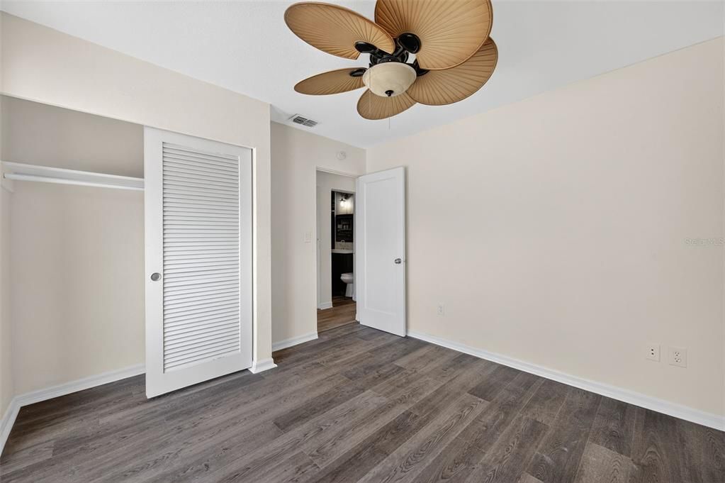 For Sale: $540,000 (4 beds, 2 baths, 1734 Square Feet)