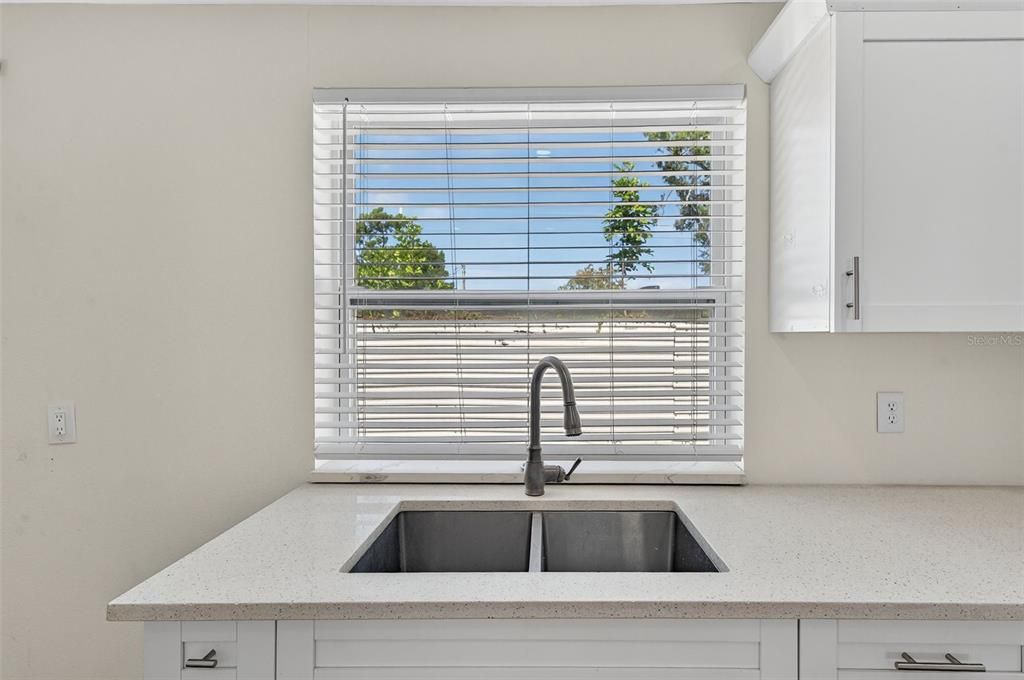 For Sale: $540,000 (4 beds, 2 baths, 1734 Square Feet)