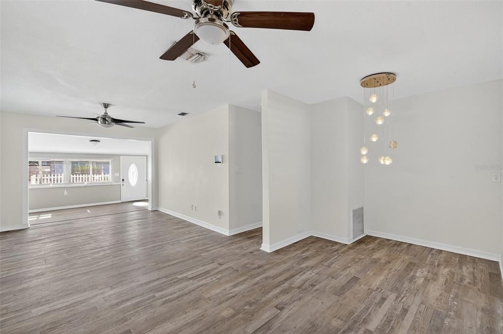 For Sale: $540,000 (4 beds, 2 baths, 1734 Square Feet)