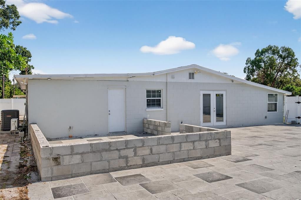 For Sale: $540,000 (4 beds, 2 baths, 1734 Square Feet)