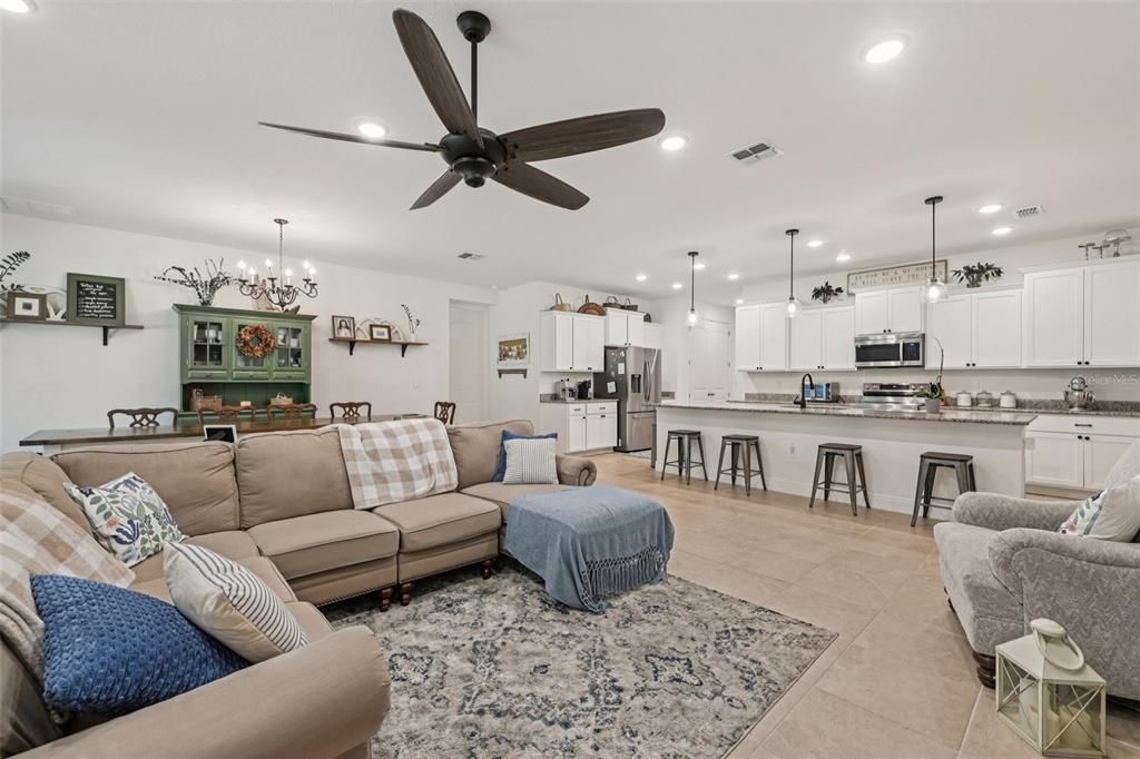 For Sale: $498,000 (4 beds, 3 baths, 3185 Square Feet)