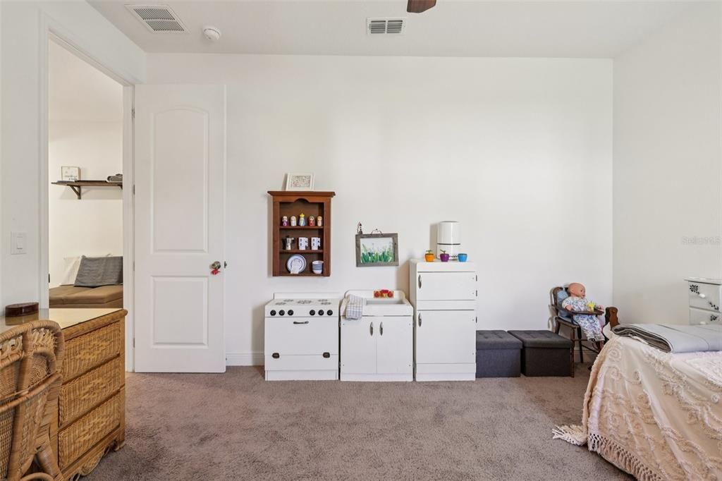 For Sale: $498,000 (4 beds, 3 baths, 3185 Square Feet)