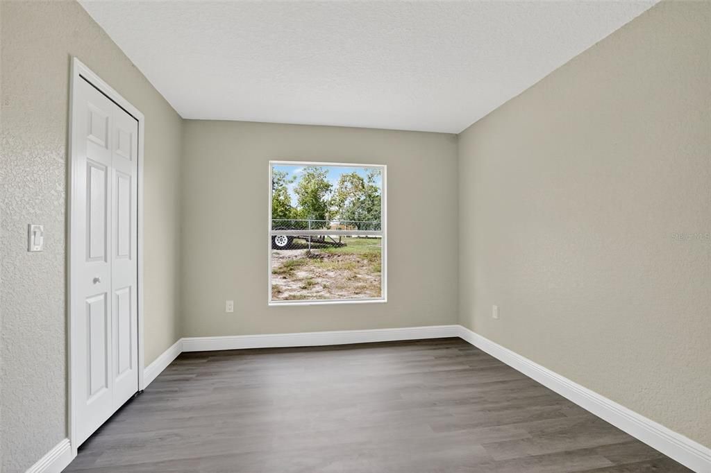 For Sale: $375,000 (3 beds, 2 baths, 2002 Square Feet)