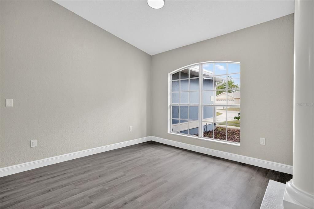 For Sale: $375,000 (3 beds, 2 baths, 2002 Square Feet)