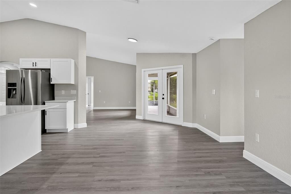 For Sale: $375,000 (3 beds, 2 baths, 2002 Square Feet)