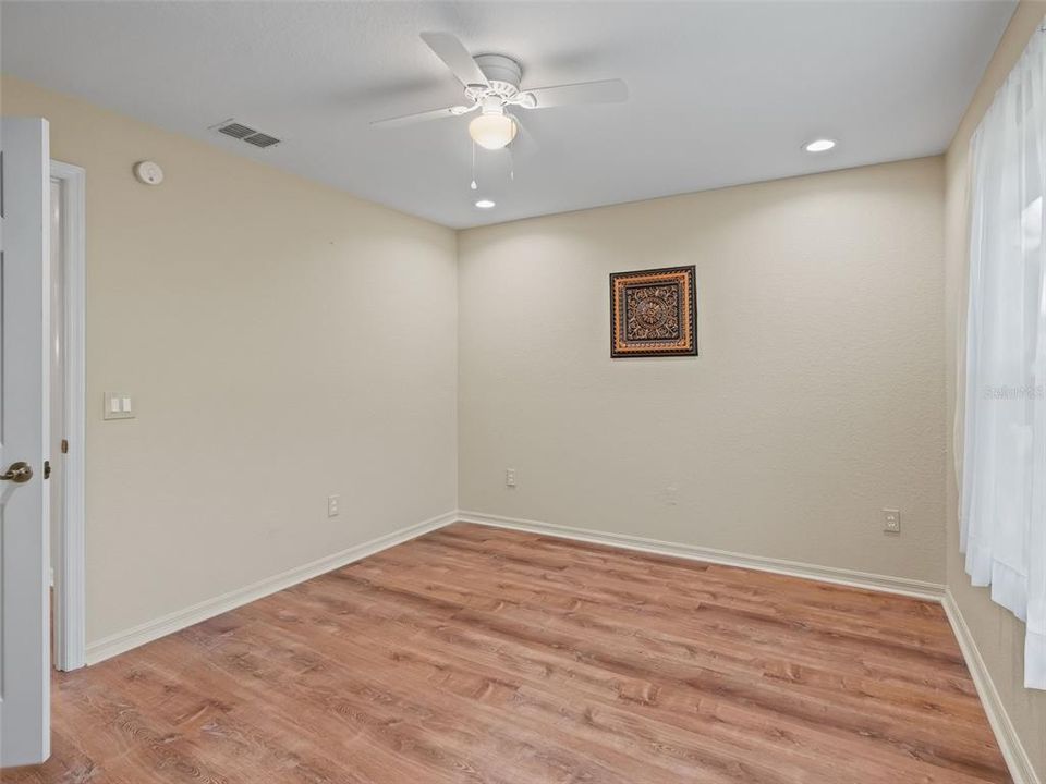 For Sale: $362,000 (3 beds, 2 baths, 1735 Square Feet)