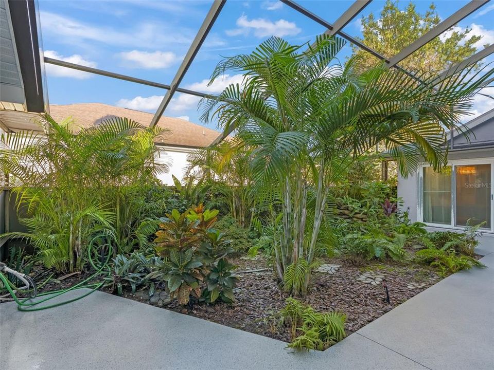 For Sale: $362,000 (3 beds, 2 baths, 1735 Square Feet)