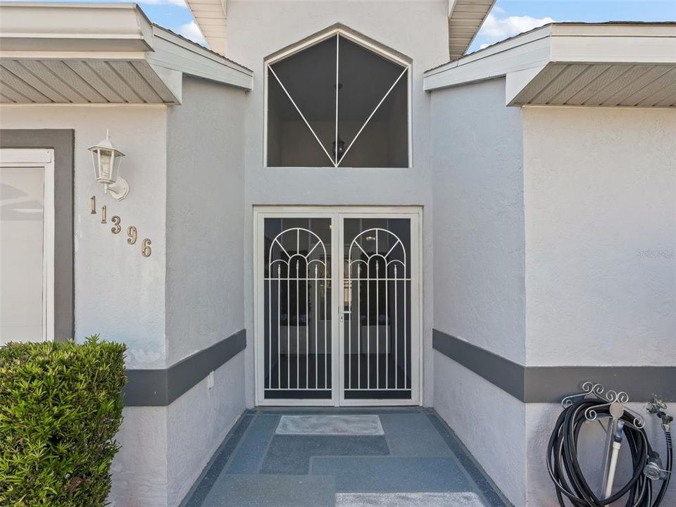 For Sale: $362,000 (3 beds, 2 baths, 1735 Square Feet)