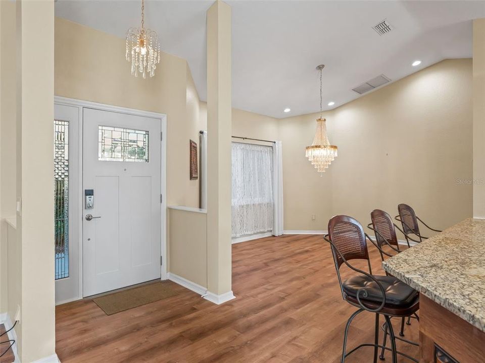 For Sale: $362,000 (3 beds, 2 baths, 1735 Square Feet)