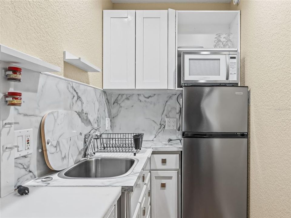 For Sale: $362,000 (3 beds, 2 baths, 1735 Square Feet)