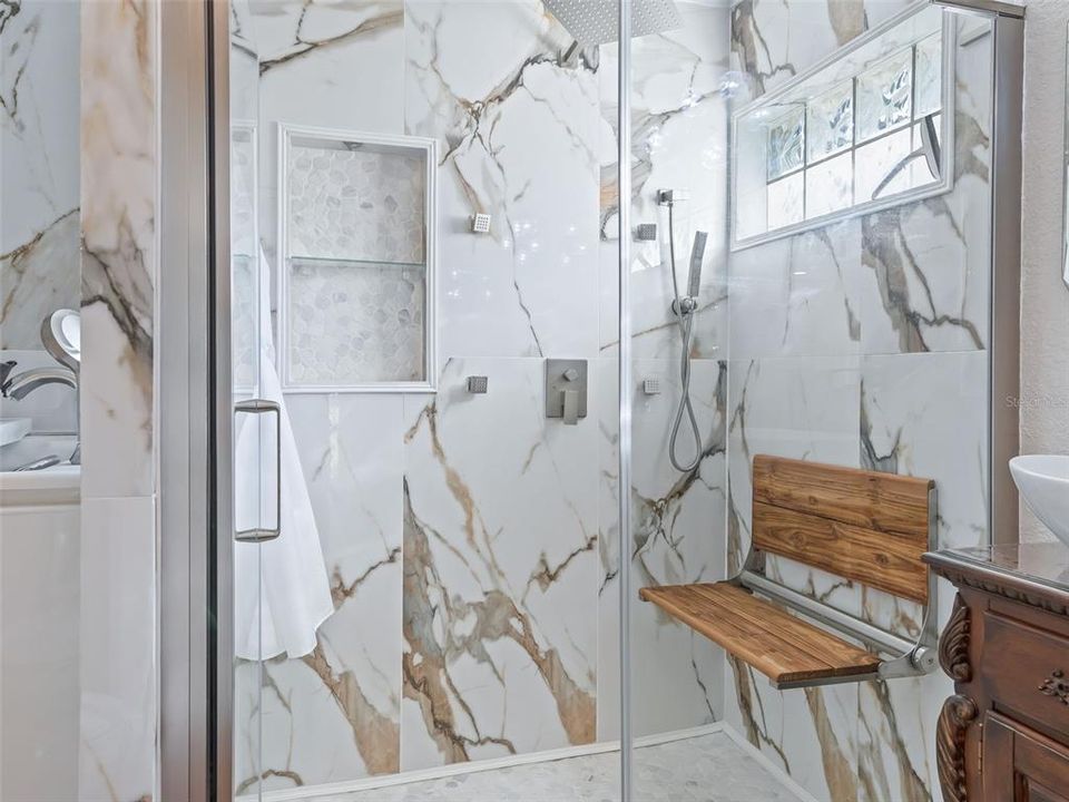 For Sale: $362,000 (3 beds, 2 baths, 1735 Square Feet)