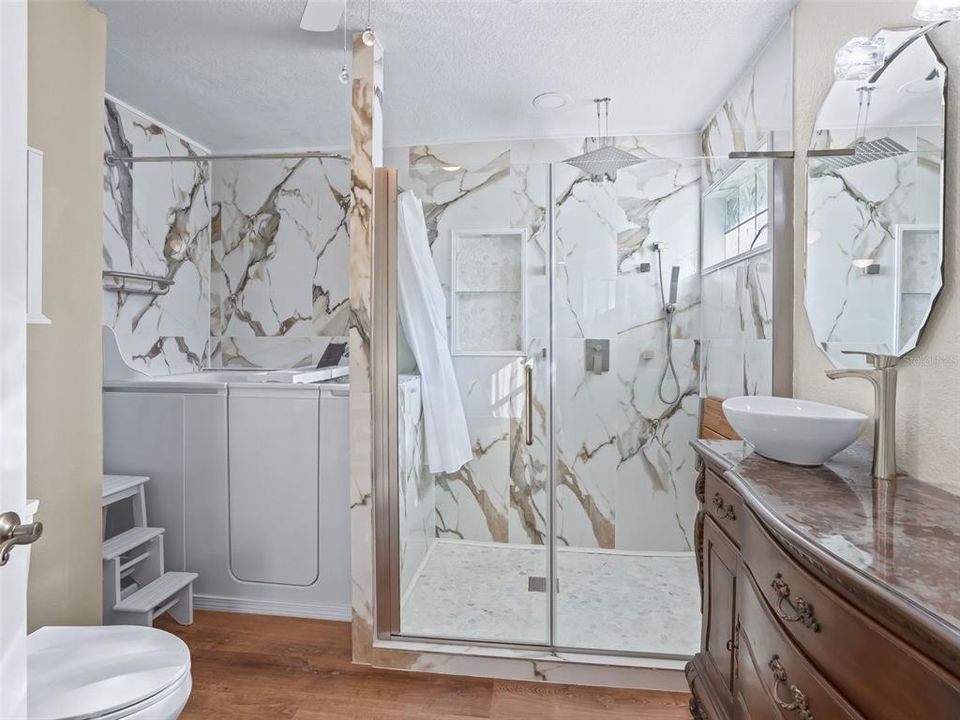 For Sale: $362,000 (3 beds, 2 baths, 1735 Square Feet)