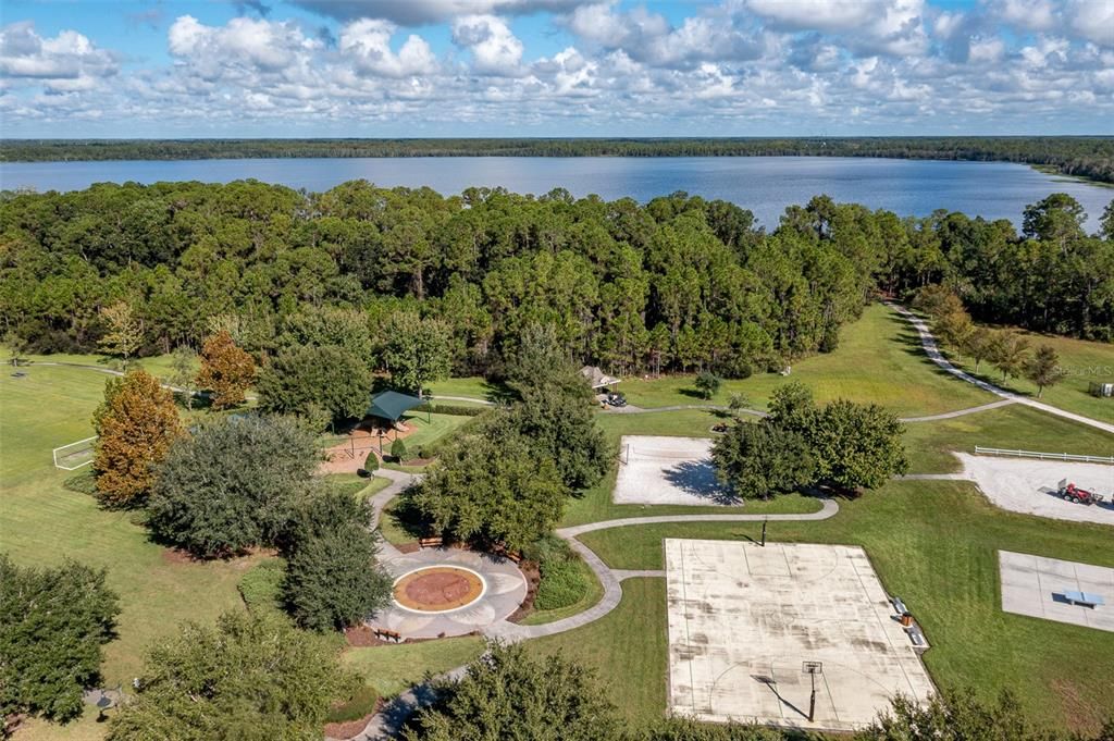 На продажу: $320,000 (2 спален, 2 ванн, 1534 Квадратных фут)