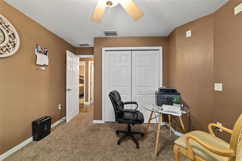 На продажу: $370,000 (4 спален, 2 ванн, 2632 Квадратных фут)