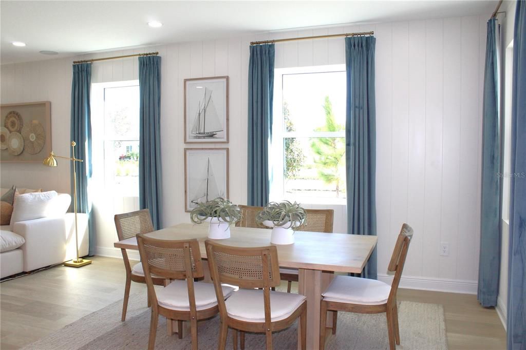 На продажу: $501,784 (3 спален, 2 ванн, 2425 Квадратных фут)