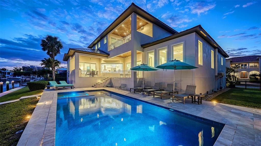 En Venta: $5,455,000 (4 camas, 4 baños, 3976 Pies cuadrados)