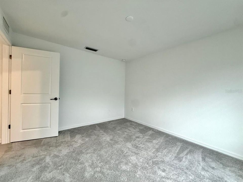 В аренду: $1,995 (3 спален, 2 ванн, 1645 Квадратных фут)