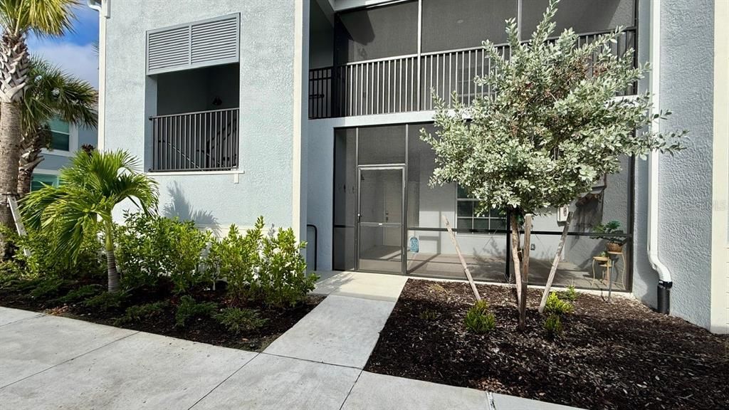 В аренду: $1,995 (3 спален, 2 ванн, 1645 Квадратных фут)